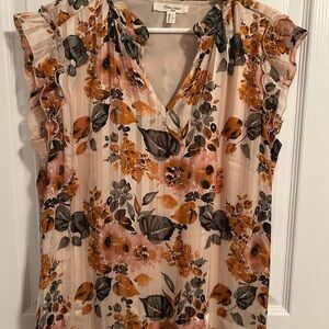 Elegant Floral Blouse with Ruffle Detail